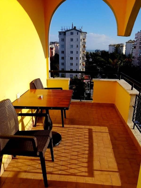 Voswos Garage Coffee Hotel Antalya Extérieur photo